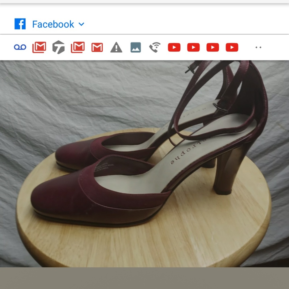 APOSTROPHE HEELS SIZE 8